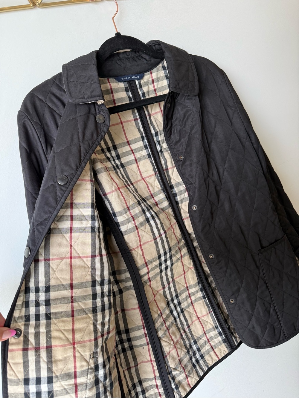 Women's Burberry London Quilted Jacket. - Picture 6 of 6